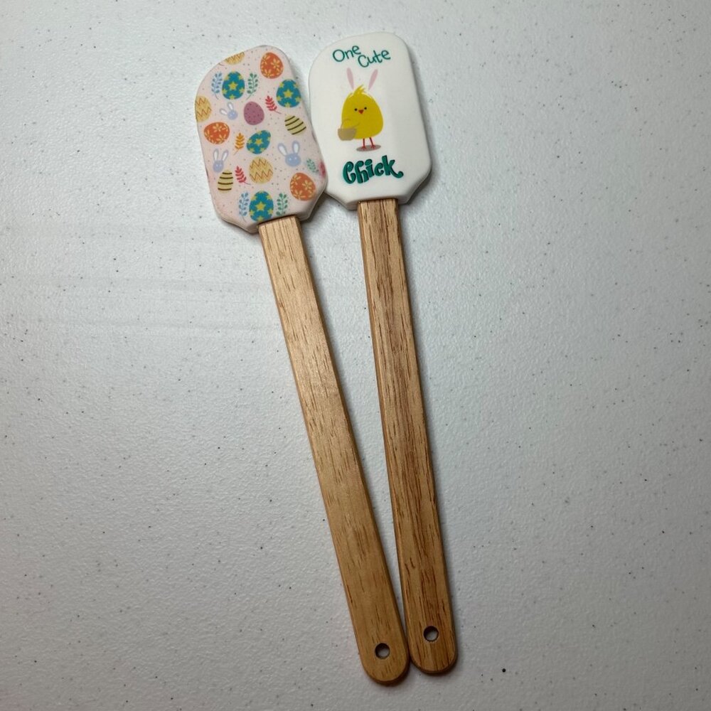 Set of 2 Easter Springtime Decorative Spatulas Batter scrapers Spring Decoration